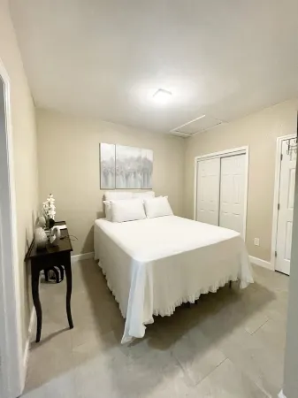Clearwater’s gem, PRV GUEST SUITE 9 MINUTES FROM THE BEACH Отели рядом с достопримечательностью «Ларго Спортс Комплекс»