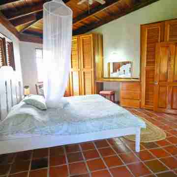 $1MIL PITON VILLA VIEW - COLOMBETTE Rooms