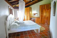 $1MIL PITON VILLA VIEW - COLOMBETTE