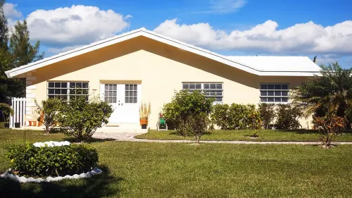 Spacious 4-Bedroom Villa, on a Lovely Waterway, with Beach and Ocean Views