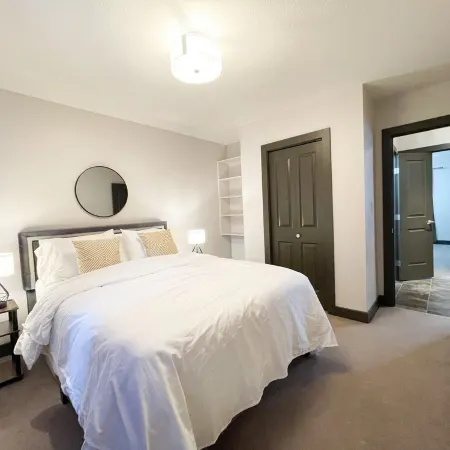 Modern Comforts Downtown Living within walking distance to all the conveniences