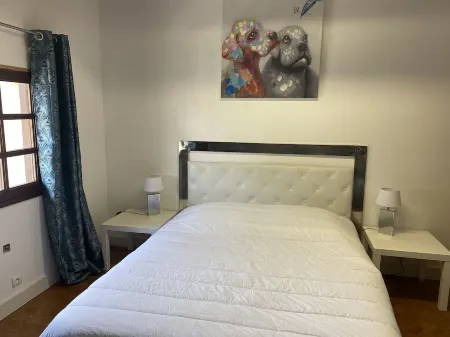 House in gujan la hume Отели рядом с достопримечательностью «Aqualand Bassin d Arcachon»