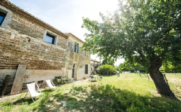 Gite de la Tour - Château d'Or et de Gueules- fireplace 聖吉爾酒店