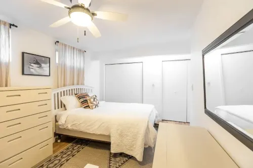 Gorgeous & Cozy Mountain View with Wood Stove! Ski / Hiking / Wi-Fi / Pool
