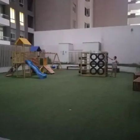 “Sea View Apartment: Near Airport. Air,C. Free Parking