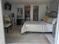 Free Parking, Private BedR/Bathroom with Lakeview, pet welcome
