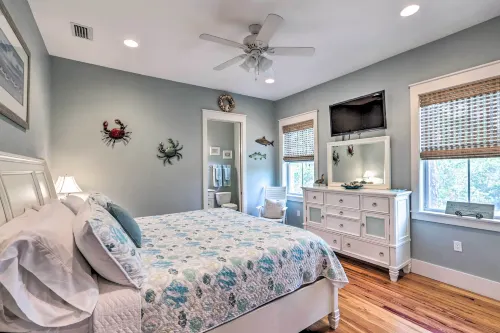 Breezy Home w/ Grills, Pool & Beach Access!