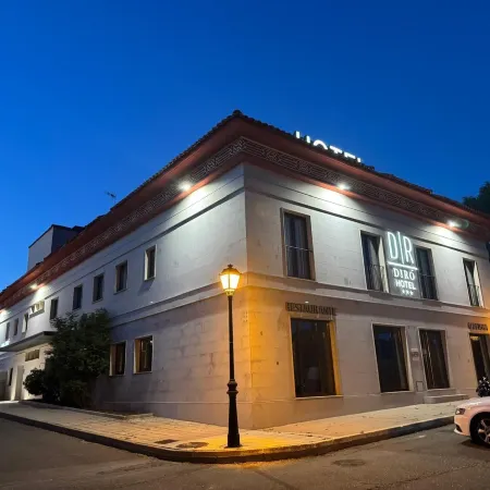 Hotel Diró Отели в г. Авила
