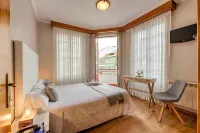 Zahara Ferrol | Restaurante | Hostal - 3 estrellas