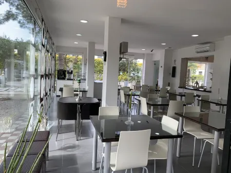 Villa Liliana Отели рядом с достопримечательностью «Bagno Jolly 79»