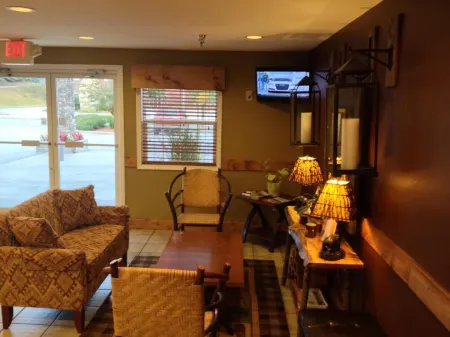 Reid Ridge Lodge Отели в г. Хотхаус