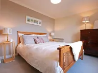 Maes y Cregyn Hotels in Benllech