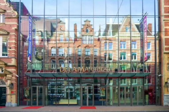 Amsterdam Hostel Uptown