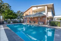 Hawkesbury Race Club Motel - Motels