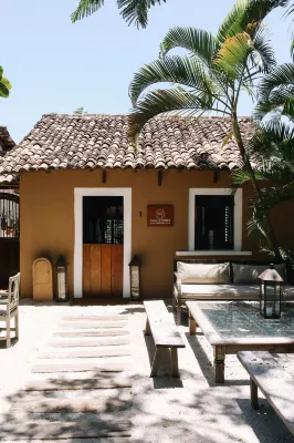 Casa la Torre Hotel Boutique - Airport Shuttle