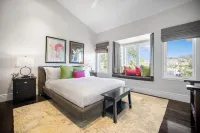 Villa Clarinda - Architect-designed Dream Estate With Theater & Outdoor Oasis