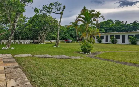 Samburá Chalés Отели в г. Ilha Comprida