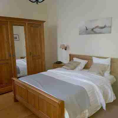 Logis Hôtel du Château de la Motte Rooms