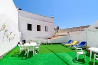 Suntrap Hostel فنادق في 
