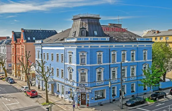 拜里舍霍夫酒店