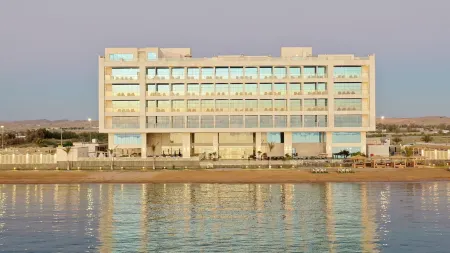 Waves Hotel Отели в г. Умлуж