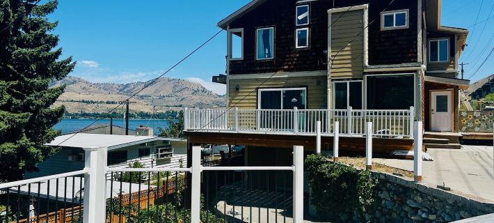 Water Street Retreat Hotels in Chelan