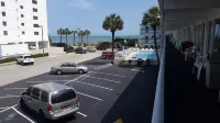Vancouver Motel - parking