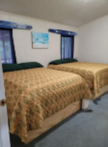 Bullfrog Marina RV Park and Cabins