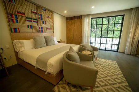 Hotel Dex Tlaquepaque Отели рядом с достопримечательностью «Casa Arrecife»