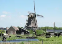 Beautiful, country style cottage near the windmill, polder and windmill view Các khách sạn ở Alphen aan den Rijn