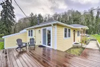 Updated Port Orchard Home, Walk to Waterfront