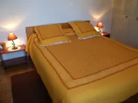 Villa with Garden of 5000 m2 in Grambois.