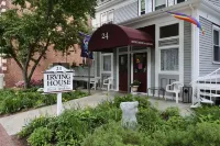 Irving House at Harvard