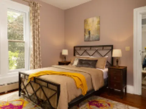 Rosemont Inn Bed & Breakfast Hotels in Utica