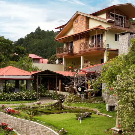 El Oasis Hotel y Restaurante