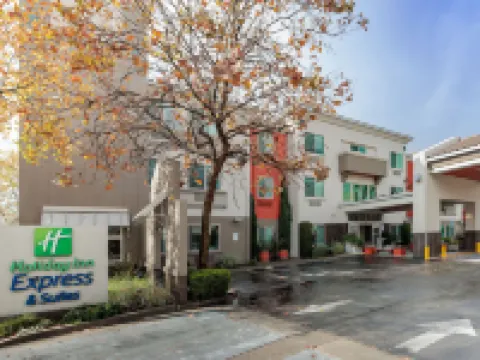 Holiday Inn Express & Suites BERKELEY by IHG Hotels in Berkeley