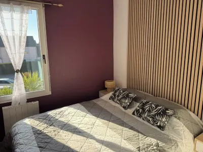 Furnished in Saint-Vaast-la-Hougue facing the sea and the island of Tatihou Hotels near Tatihou