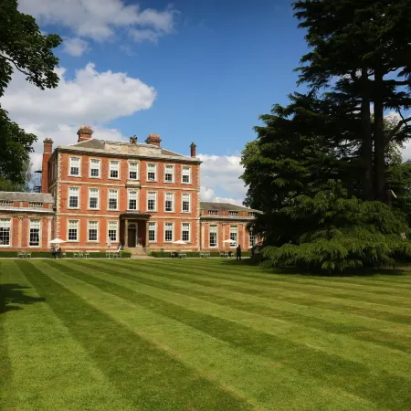 Middlethorpe Hall and Spa Отели рядом с достопримечательностью «Парк Нейвсмайр»