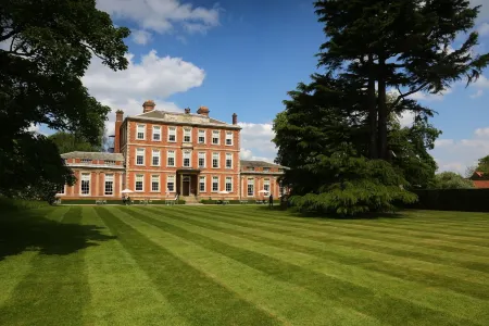 Middlethorpe Hall and Spa Отели рядом с достопримечательностью «Margaret Clitherow Shrine»