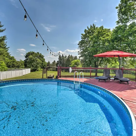 Stylish Suburban Home w/ Pool! 10 Mi to Royal Mtn