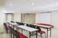 Golden View Serviced Apartments - Business
