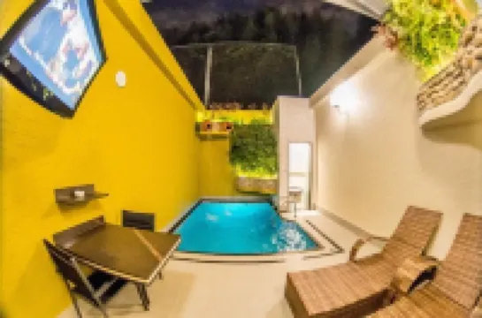 Motel Belle (Adult Only)