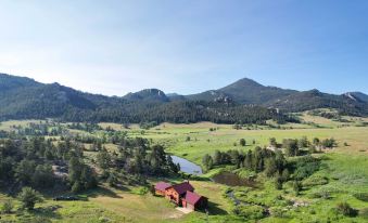 Remote WY Ranch w/ 170 Acres & Views Galore!