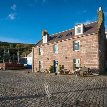 Shorehead Guest House