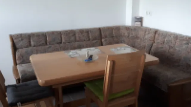 プリヴァーツィマー ポップ - ヘッセナウアー