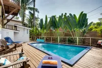 Driftwood Gardens Guesthouse - Pools