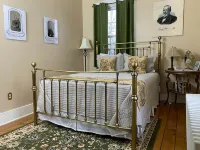Lightner Farmhouse B&B - Bed and Breakfast