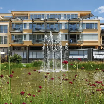 巴德組爾薩克公園酒店