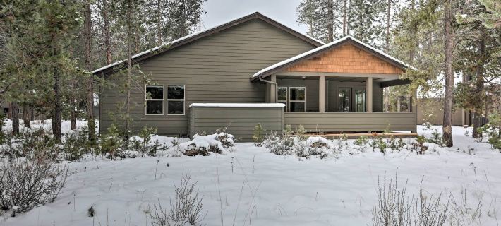 Northwest Sunriver Getaway w/ Community Amenities! Отели в г. Санривер