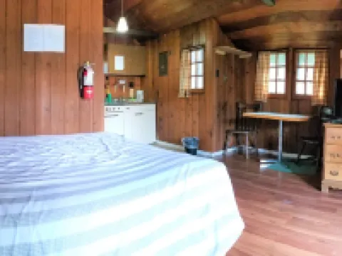 Rundle Chalets キャンモアのホテル